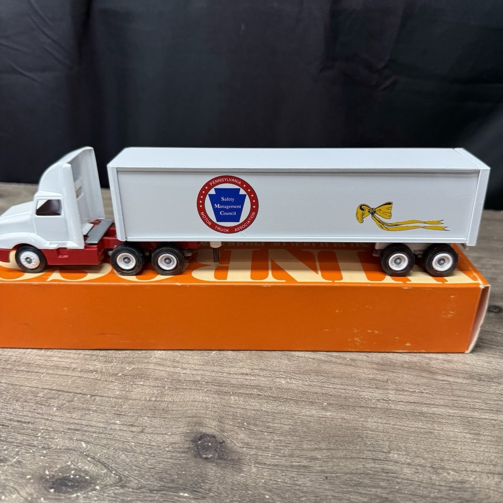 Vtg Winross DieCast Semi Truck Pennsylvania Safety Management Council 1:64 Box